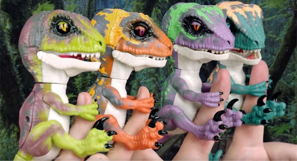 fingerlings untamed dinosaur raptors